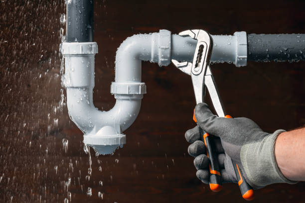 Professional Gas Line Repair technician working in Bronson, MI